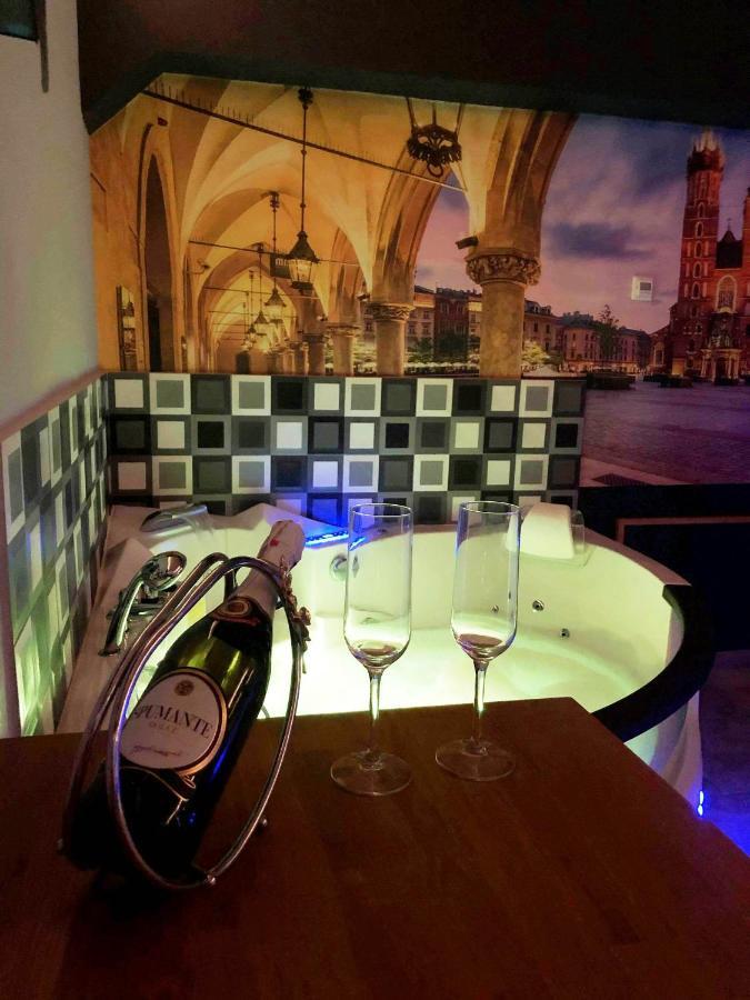 Underground Jacuzzi Bed & Breakfast Krakau