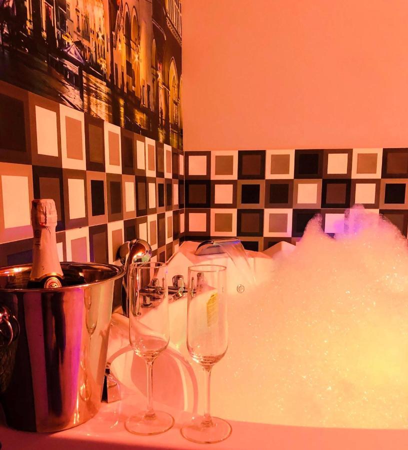 Underground Jacuzzi * Krakau