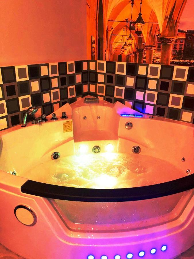 Bed & Breakfast Underground Jacuzzi Krakau