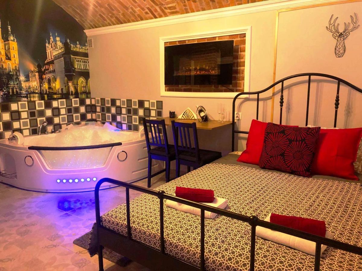 Underground Jacuzzi Bed & Breakfast *