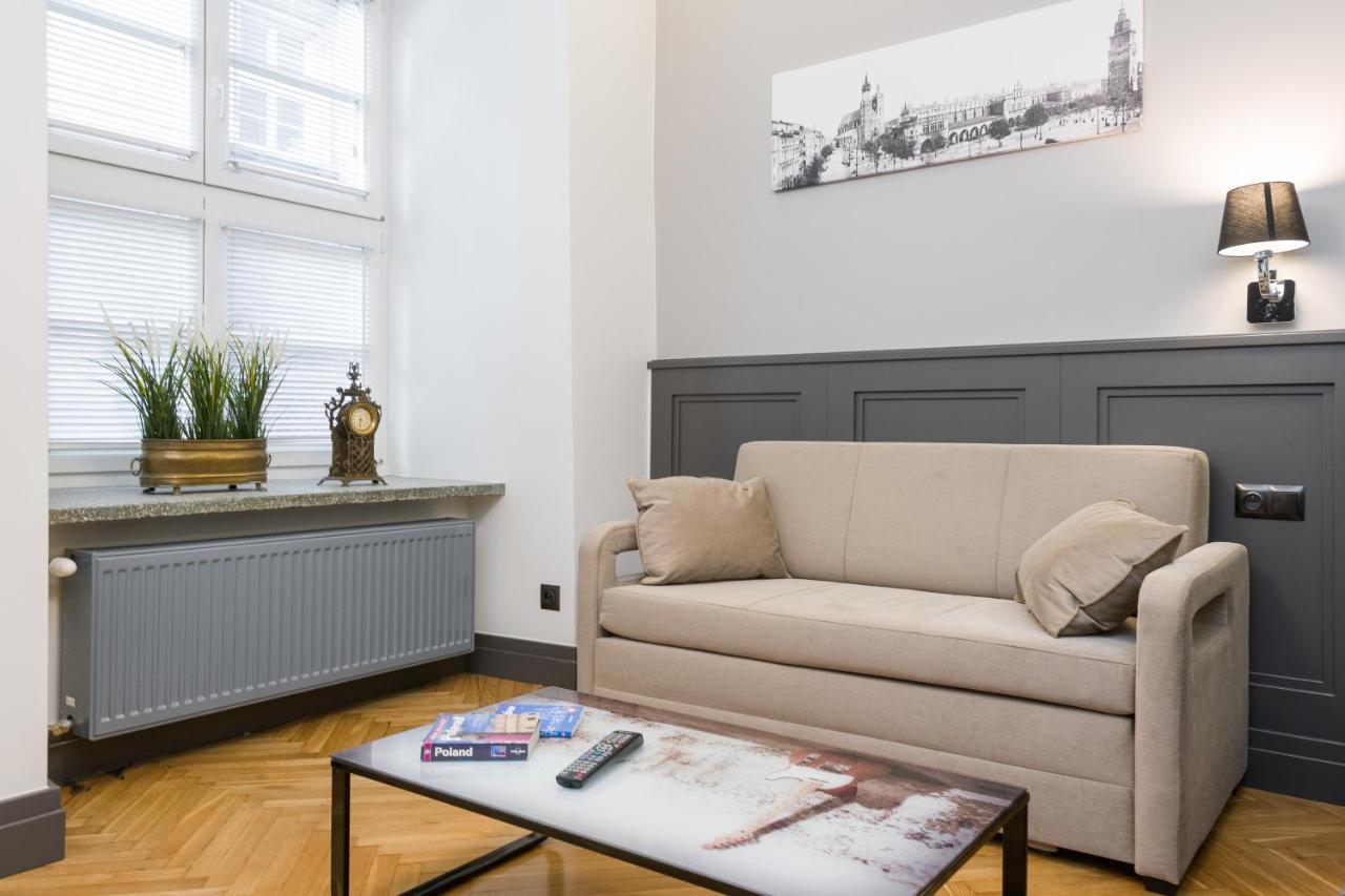 Luxury At The Main Square Tomasza Street Apartment Krakow