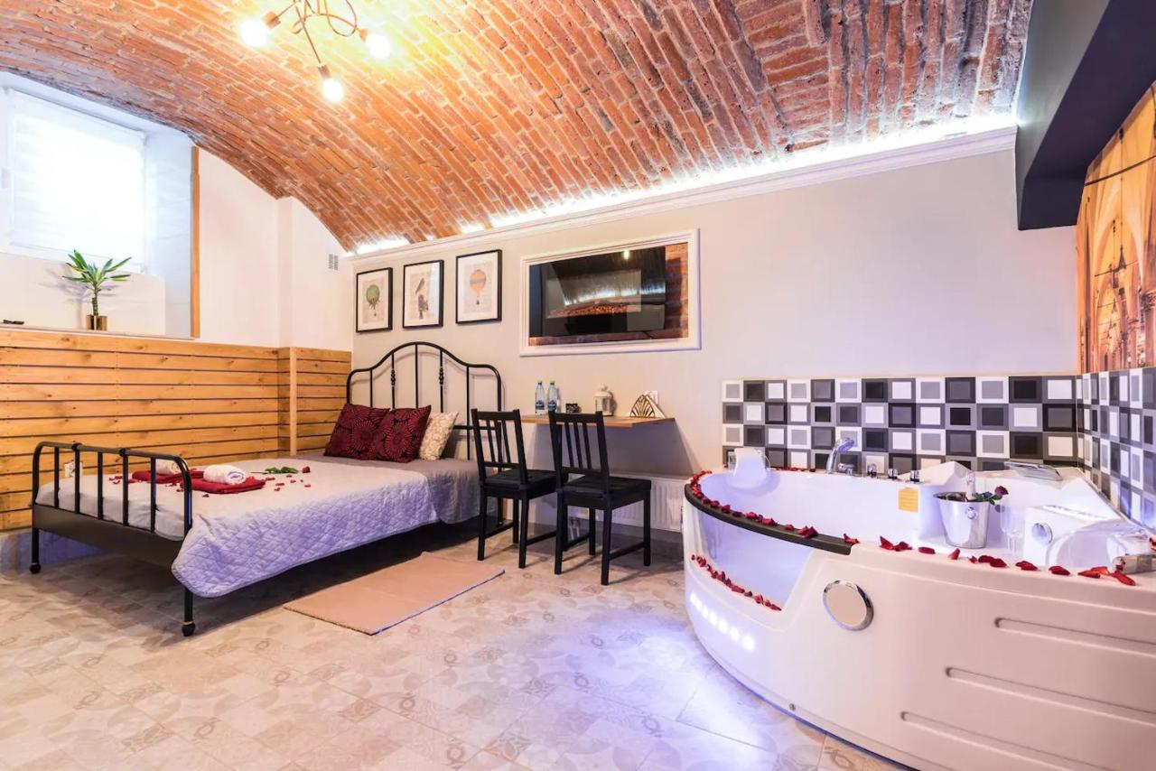 Bed & Breakfast Underground Jacuzzi Krakau