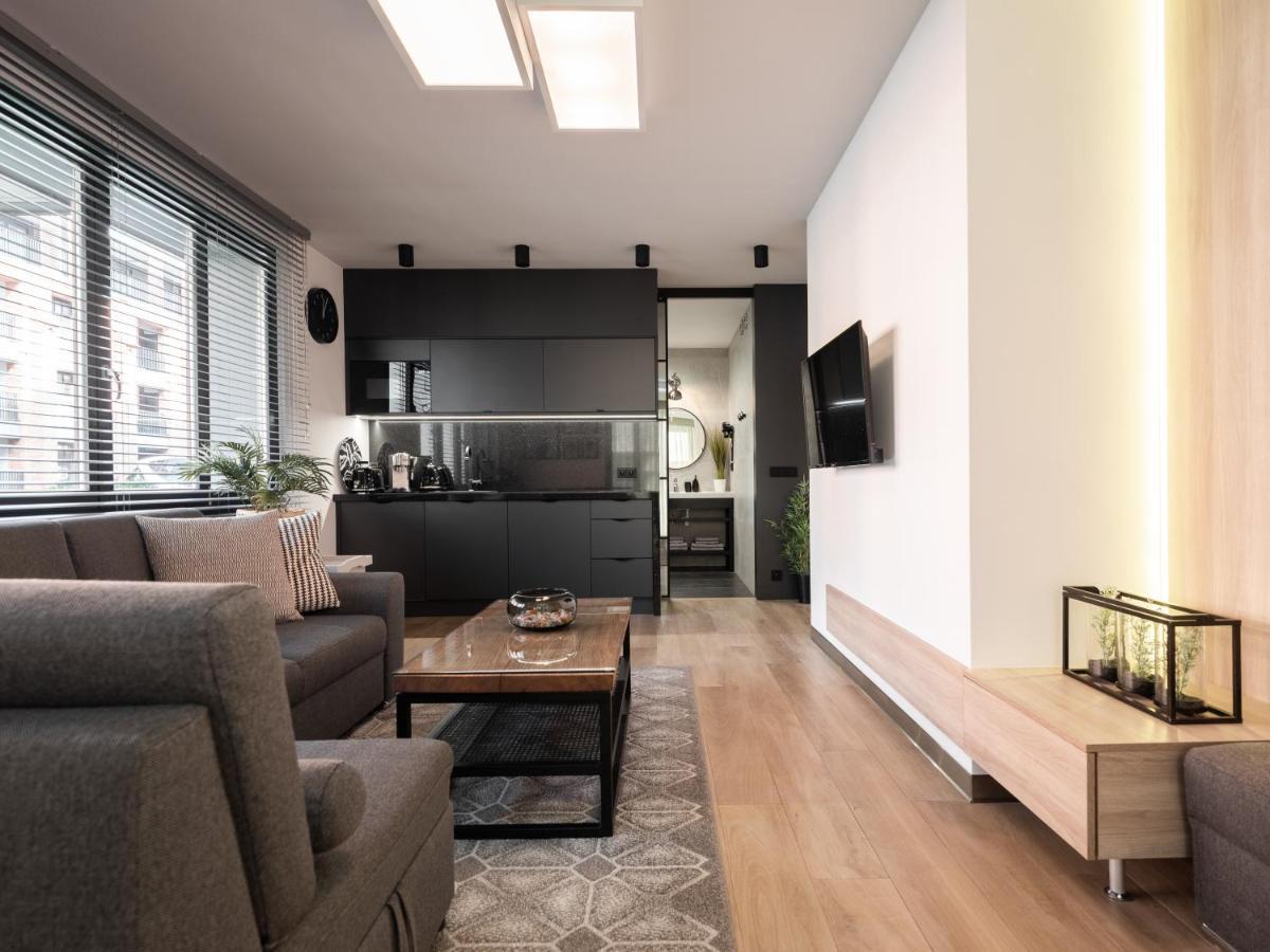 Jacuzzi Apartment *