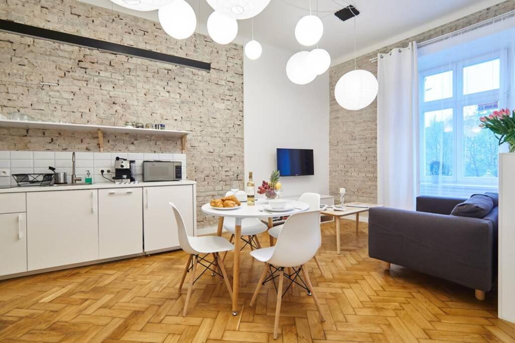 Apartment Unique Brick 2 - Old Town & Market Square Krakow