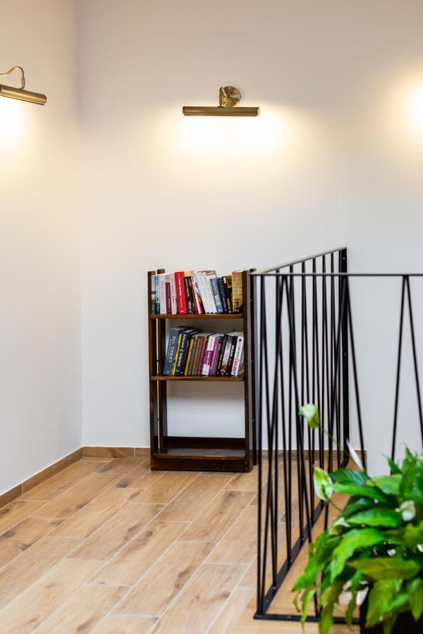 Palac Zieleniewskich Sw Marka 31 Apartamento Cracóvia