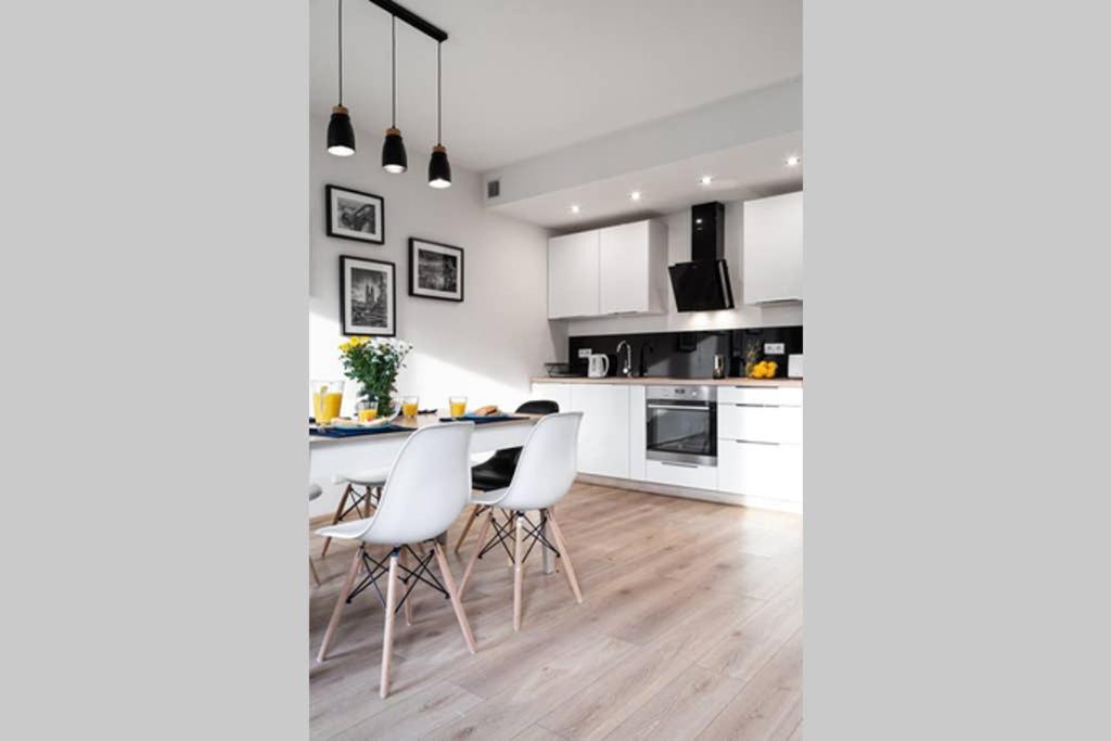 Apartament Househost Apartament: świętego Krzyża Street Kraków