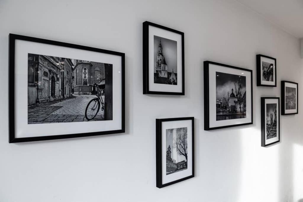 Househost Apartament: świętego Krzyża Street Apartament Kraków