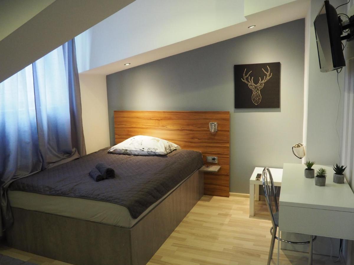 Station Katowa 11 Apartamento Cracóvia