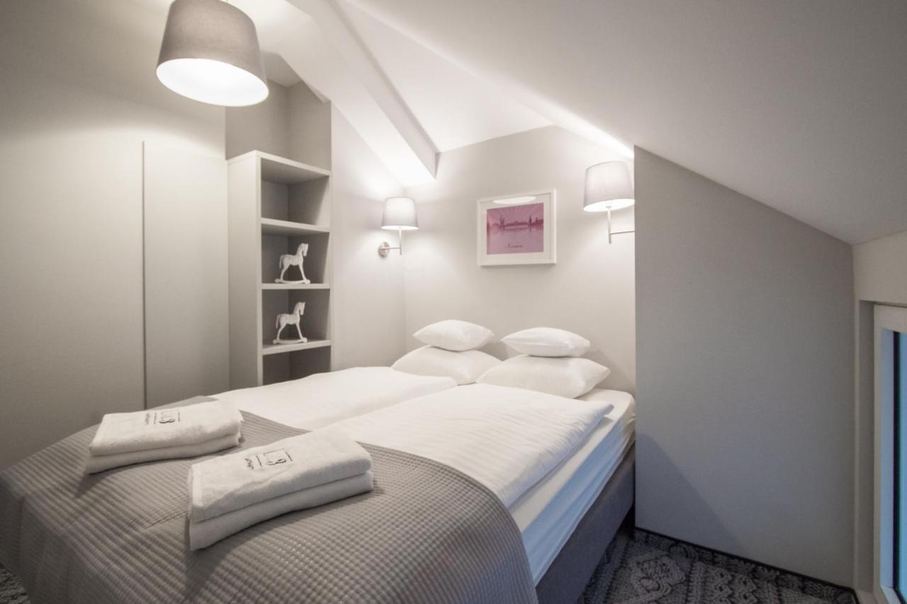 Apartment Limanowskiego 3 *
