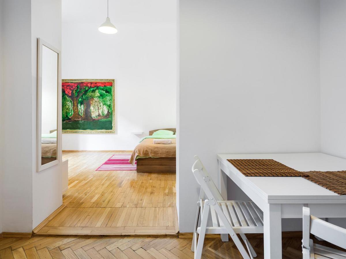 Classic Pilsudskiego Street Apartamento