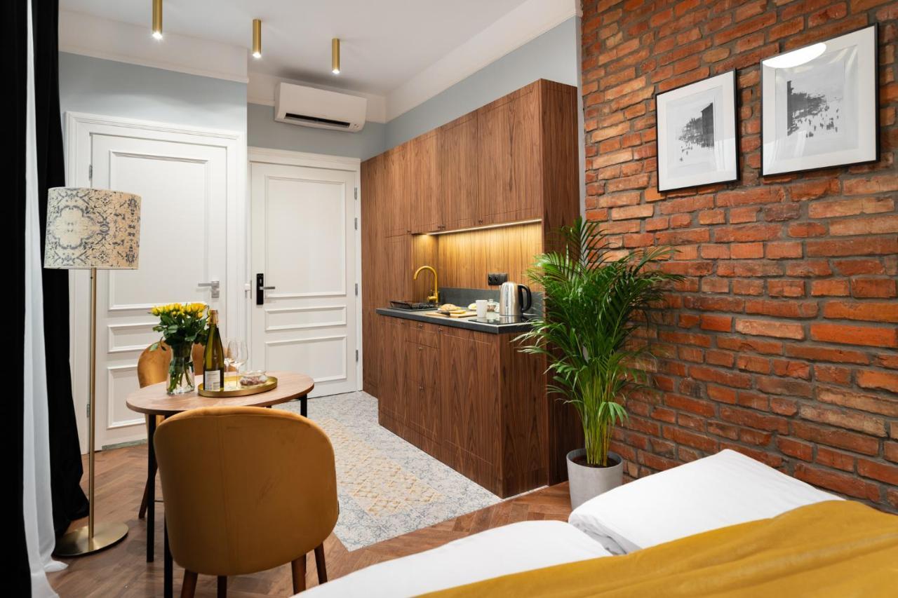 Aparthotel Starowislna 77