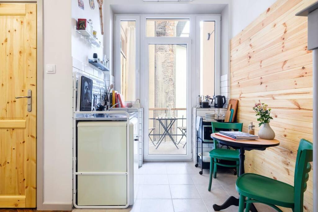 Apartment Small Folksy Kochanowskiego St *