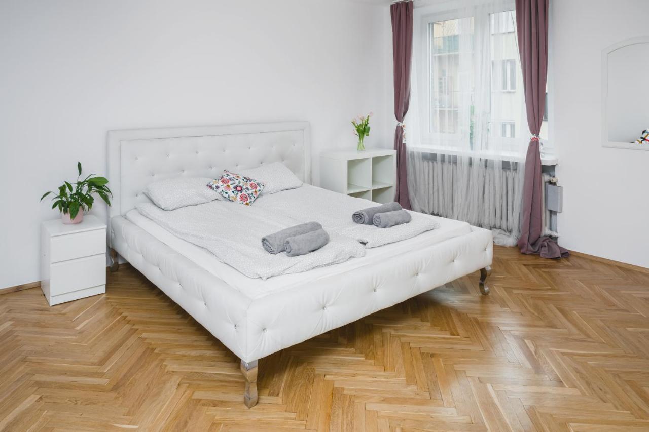 Sunshine Parkside Hideaway - 3 Bedroom - By Upstairs