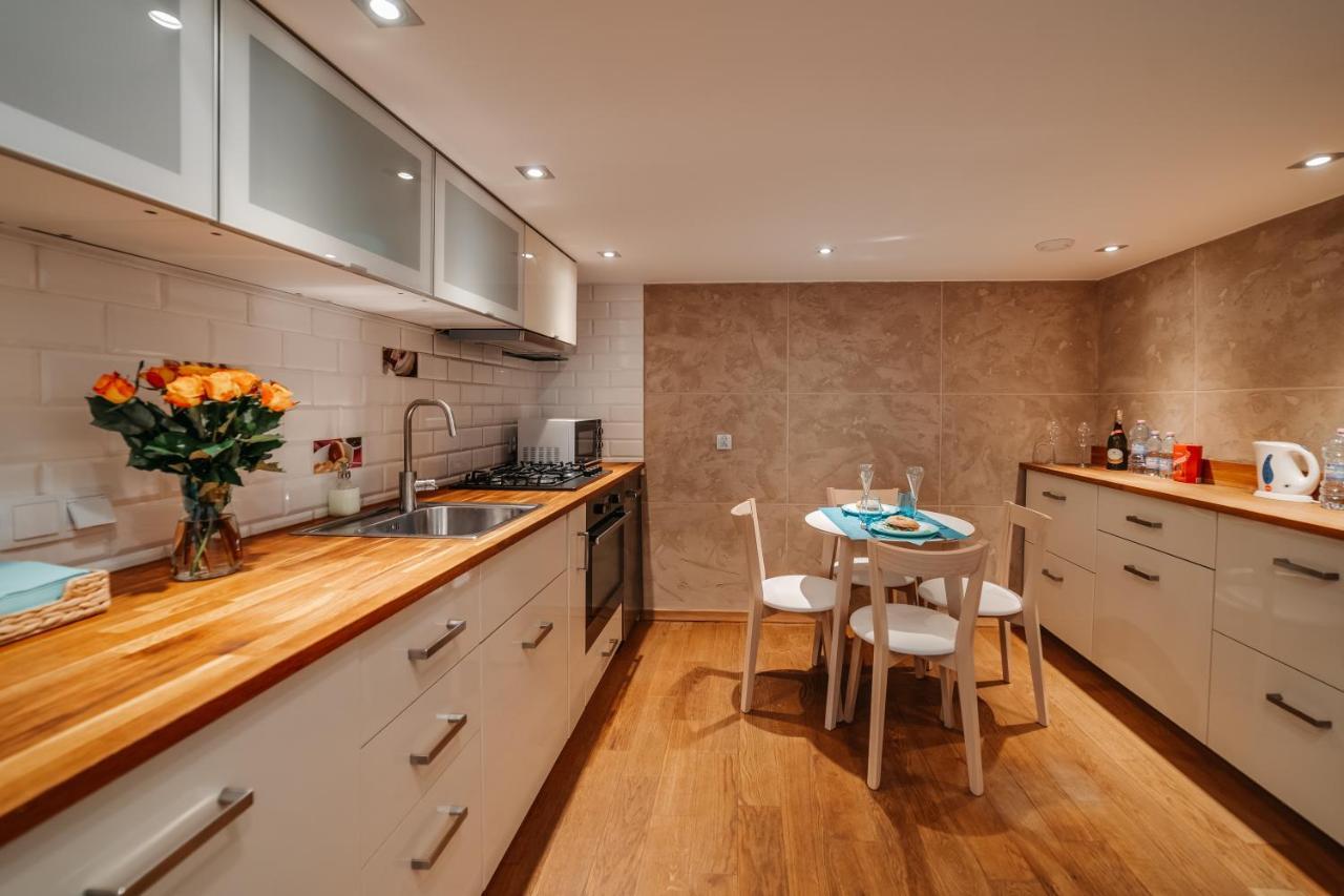 Apartament Alpari