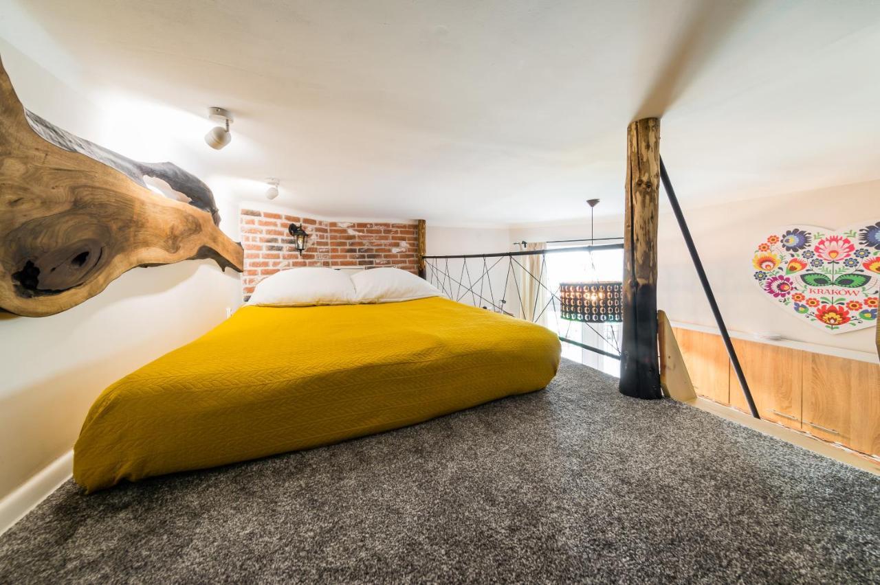 Z Ogrodem Przy Starej Zajezdni Apartment *