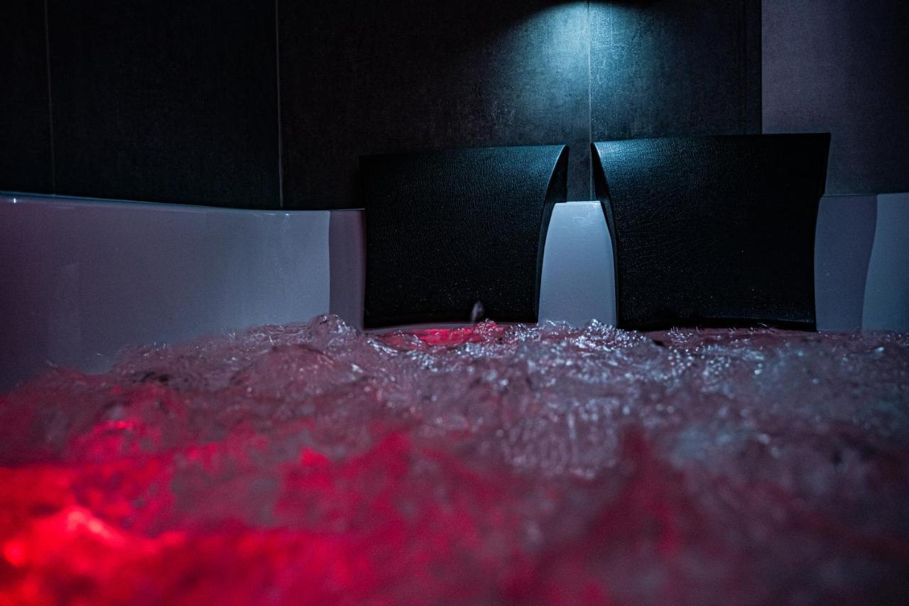 Apartamento Jacuzzi Glass-house Station *