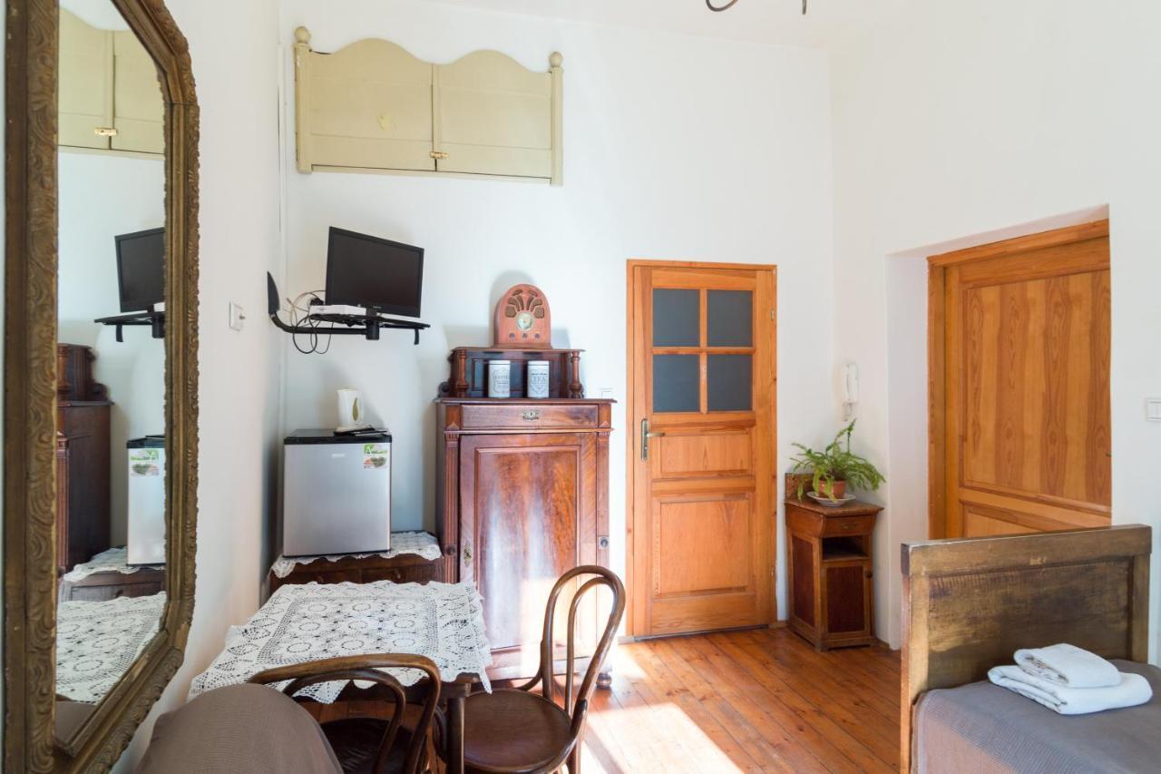 Apartament Szeroka 33 *