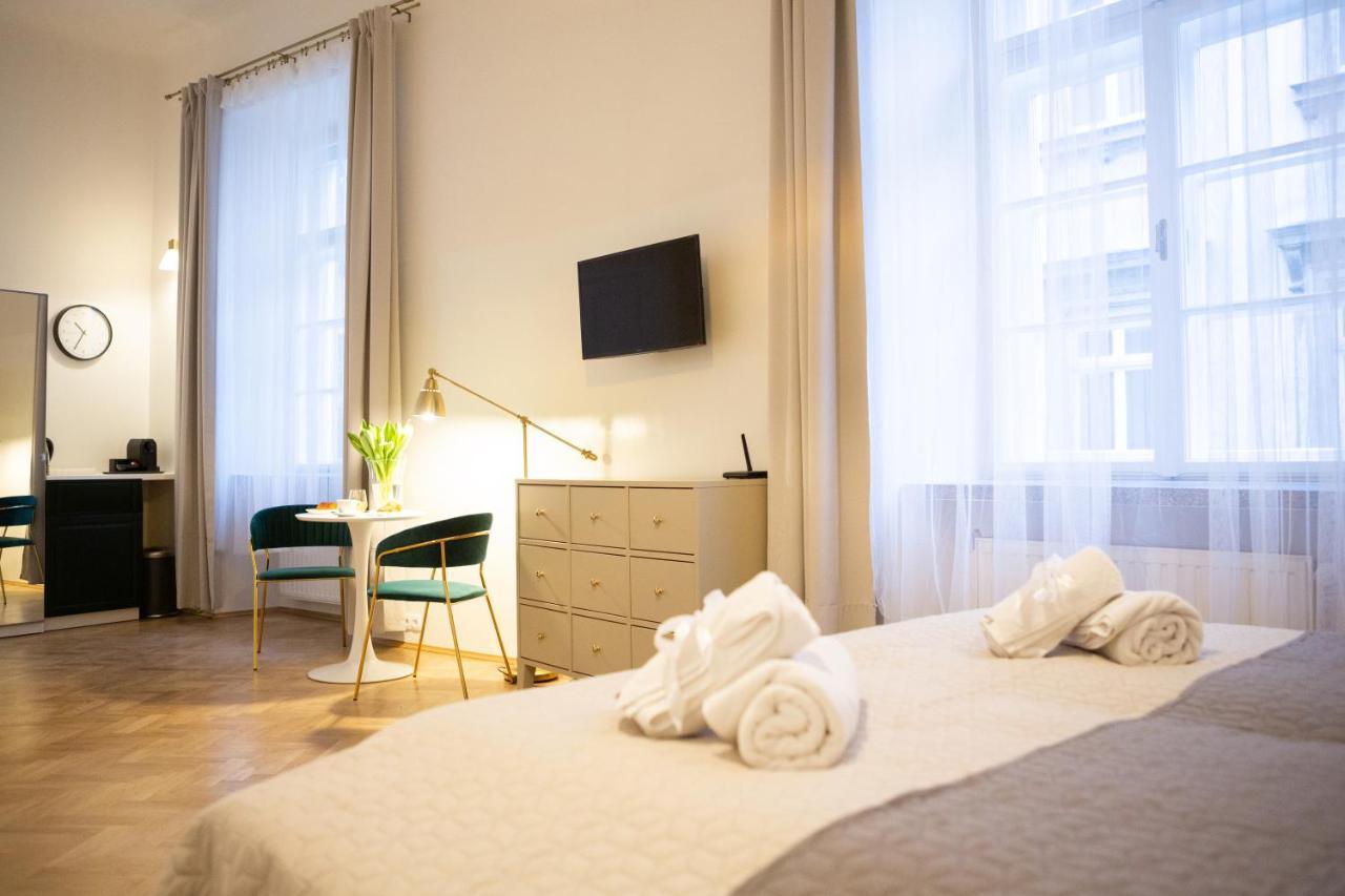 Apartments Roman