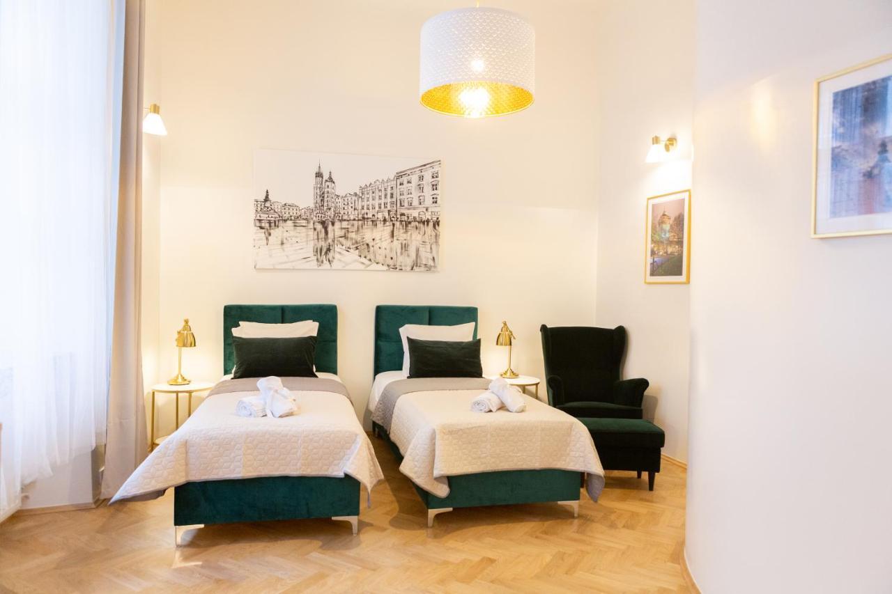 Apartments Roman *