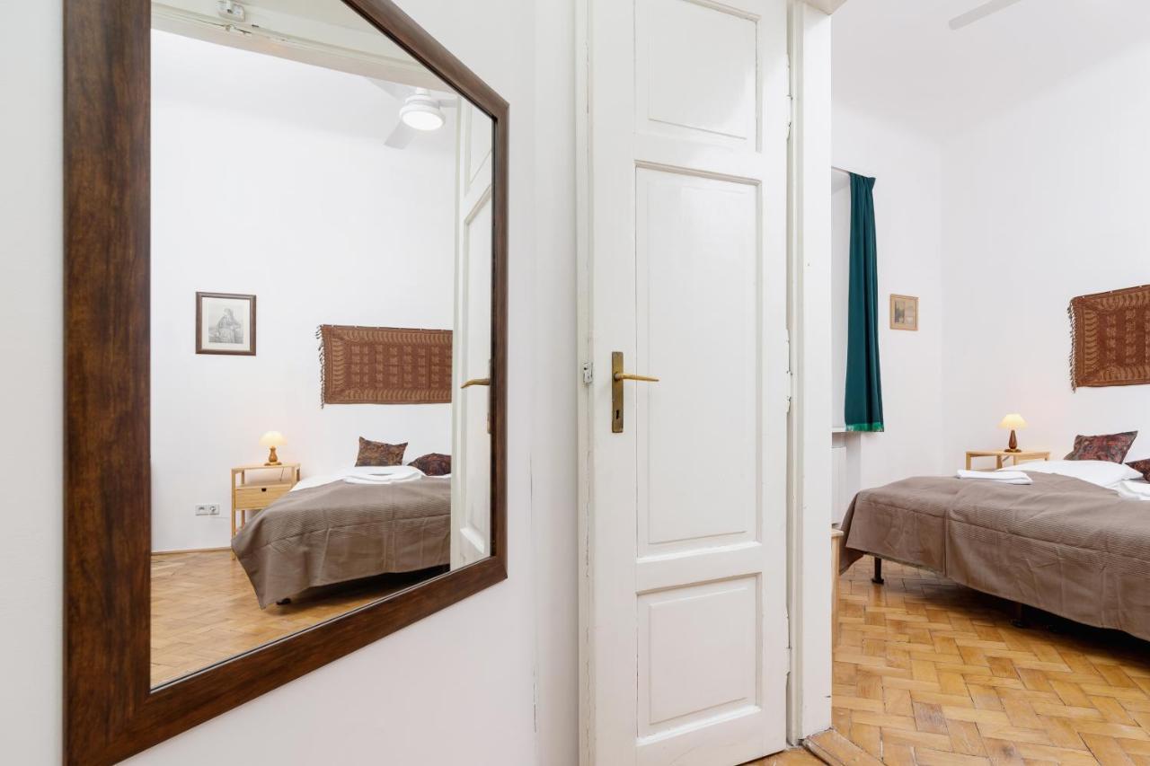 Pijarska By Renters Appartement Krakau
