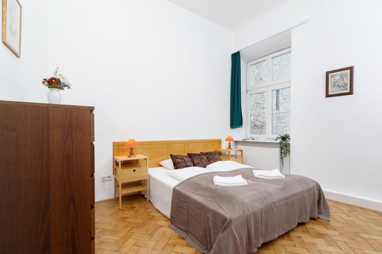 Pijarska By Renters