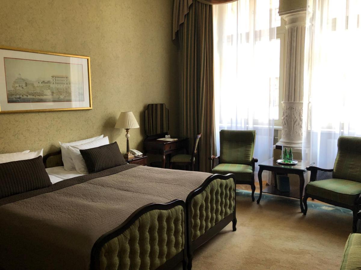 Hotel Grand