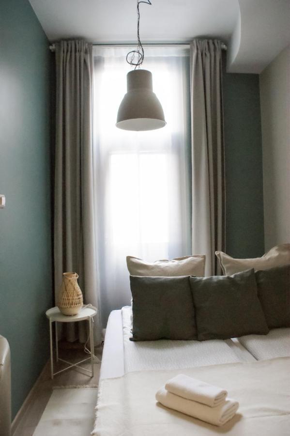 Euro-room