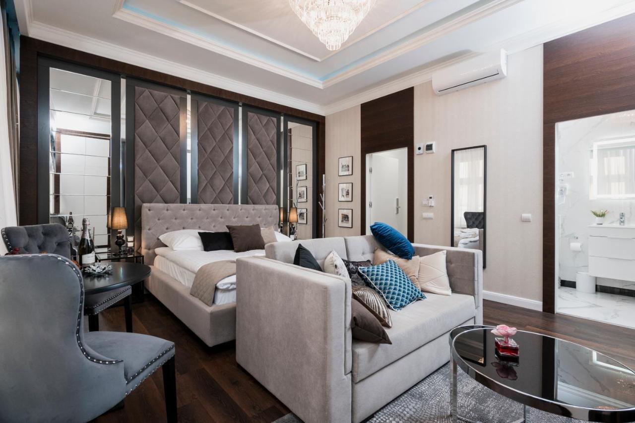 Salomea Apartment