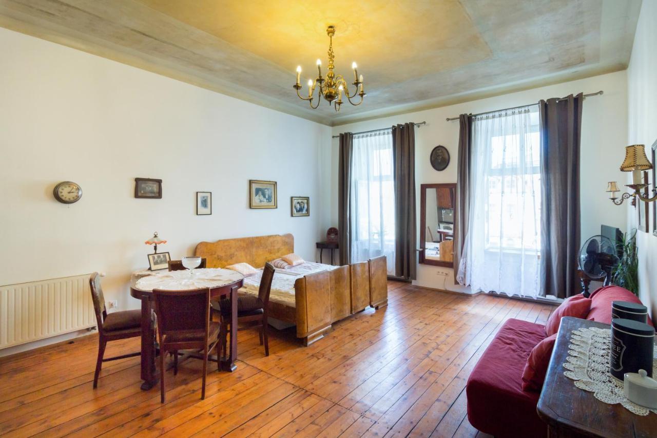 Szeroka 33 Apartament