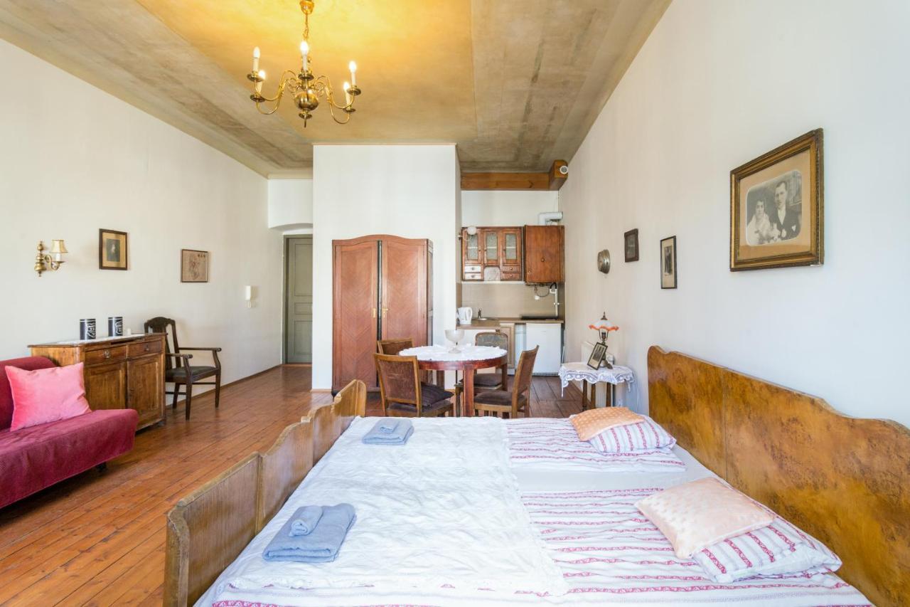 Apartament Szeroka 33 *
