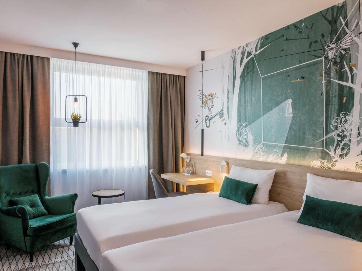 Ibis Styles East 3*