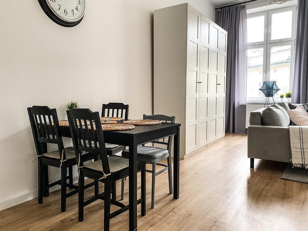 Cozy In The Heart Of Jewish District Apartment *