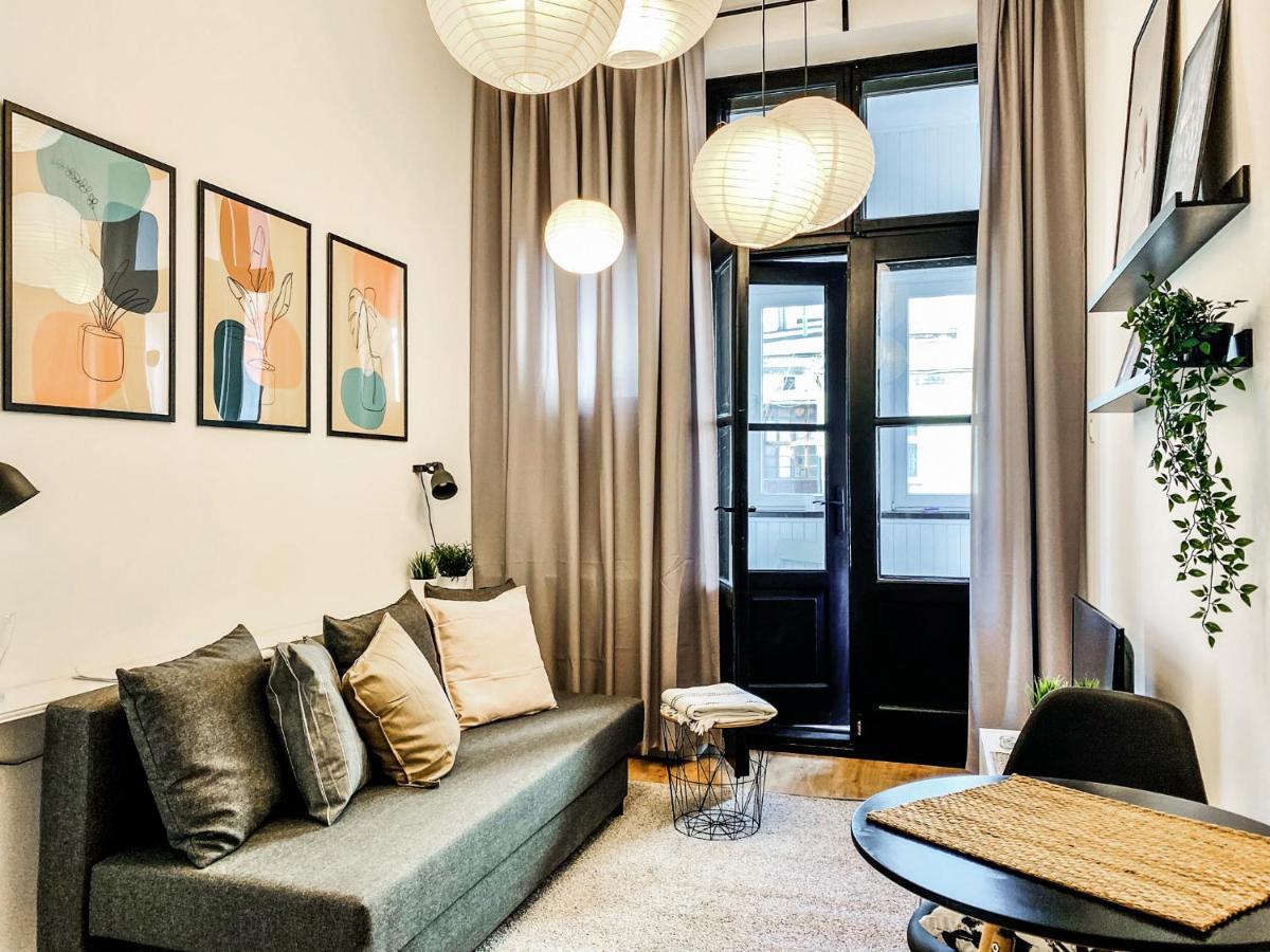 Cozy In The Heart Of Jewish District Apartment