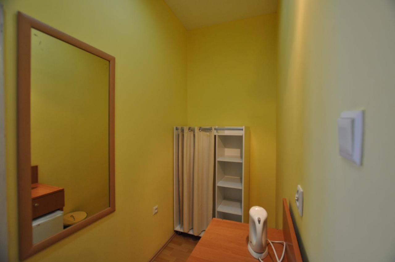Hostel Schronisko Młodzieżowe Oleandry *