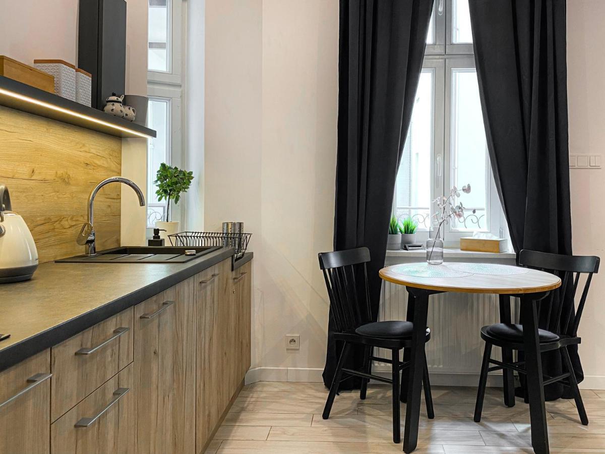 Beautiful For Couples With Air Conditioning - Old Town & Main Station * Krakau