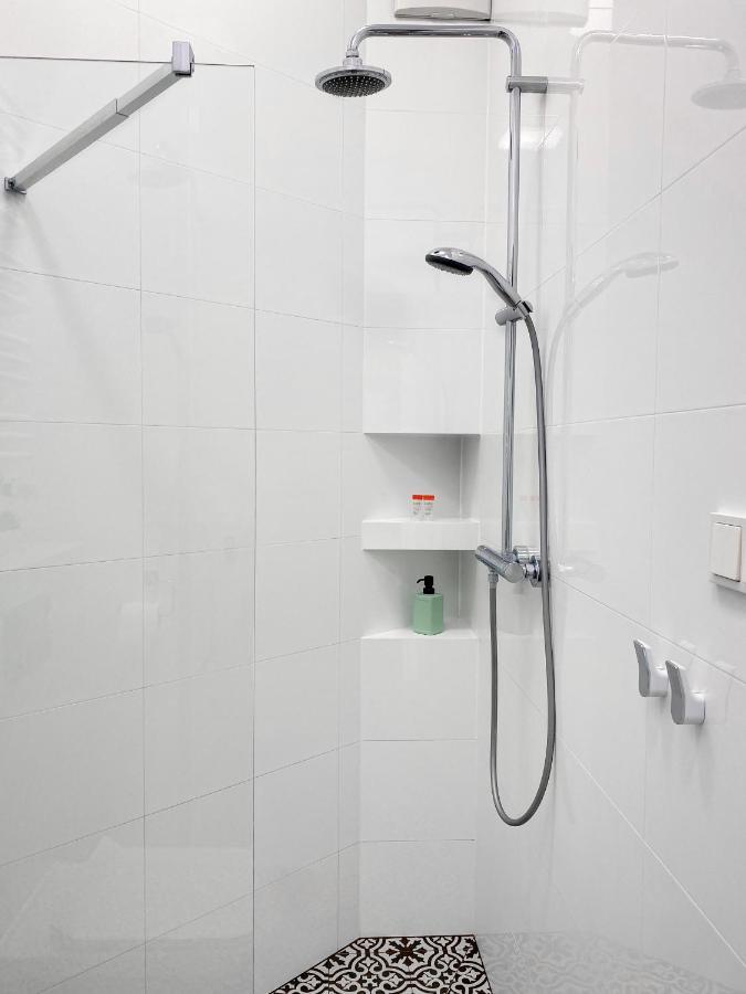 Beautiful For Couples With Air Conditioning - Old Town & Main Station Appartement