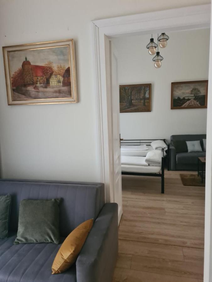 Amber 11 Apartment