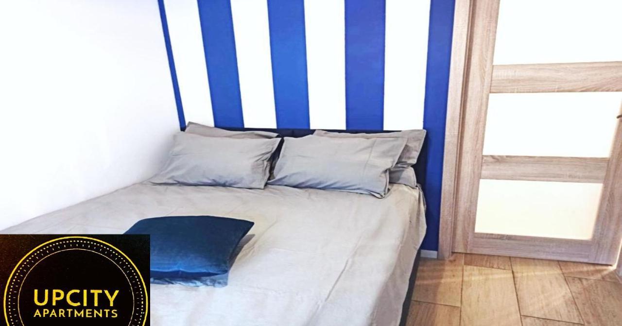 London Apartment *