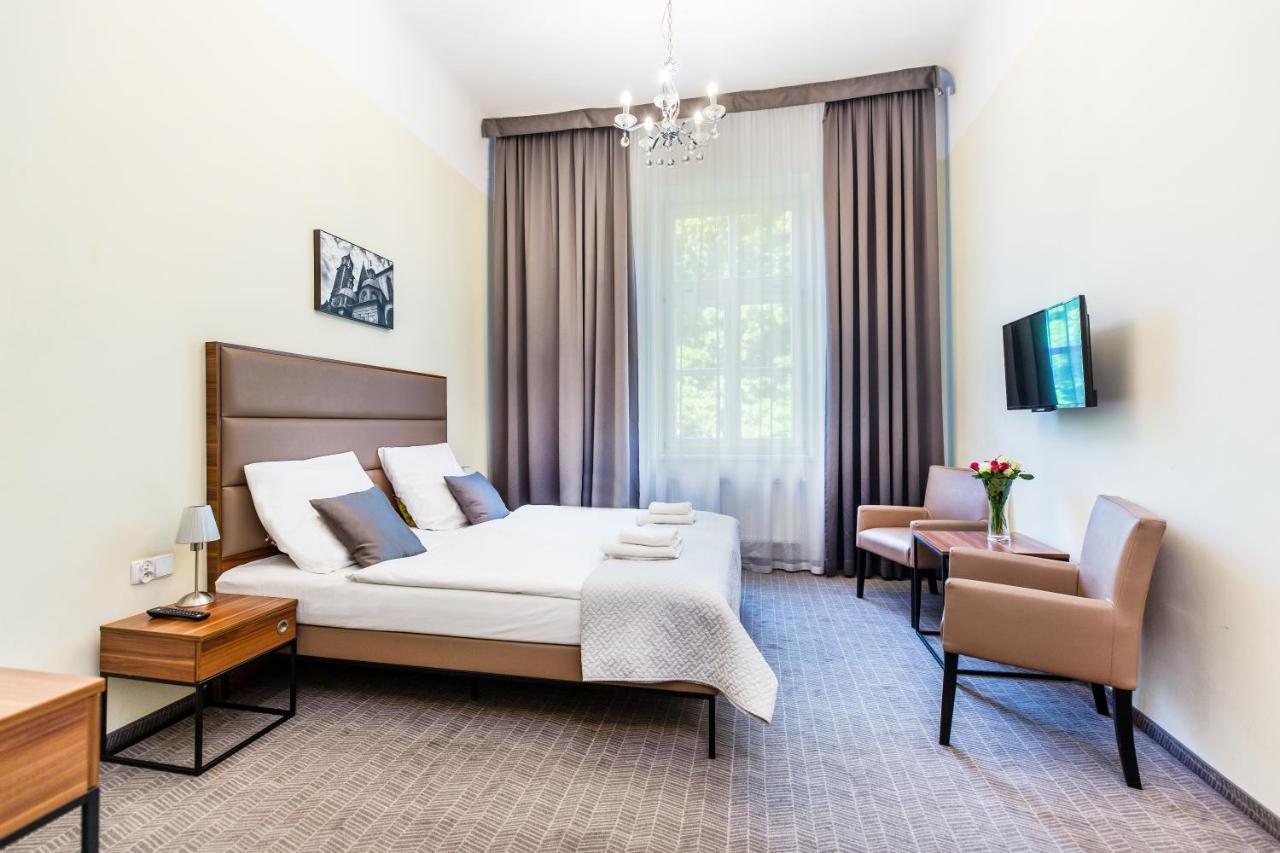 Old Town Aparthotel