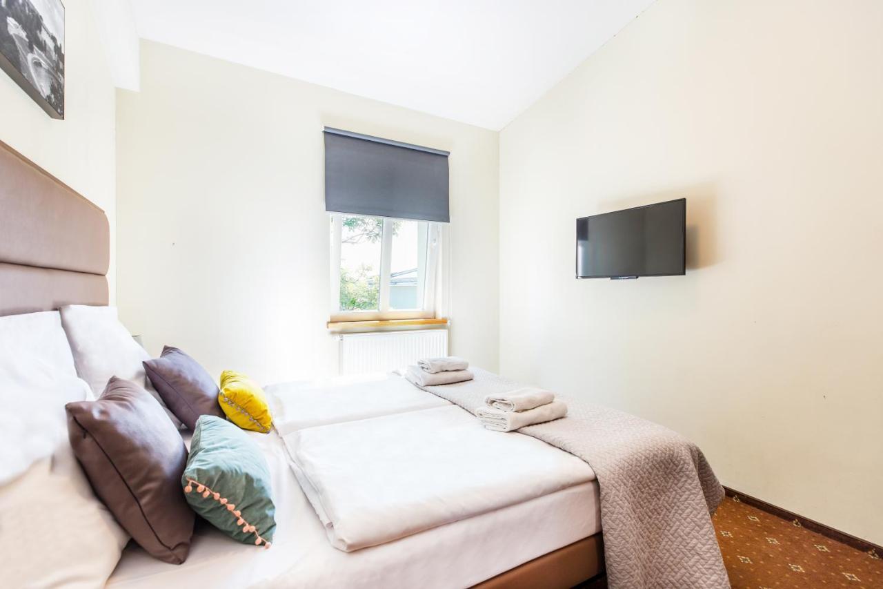 Aparthotel Old Town 3*