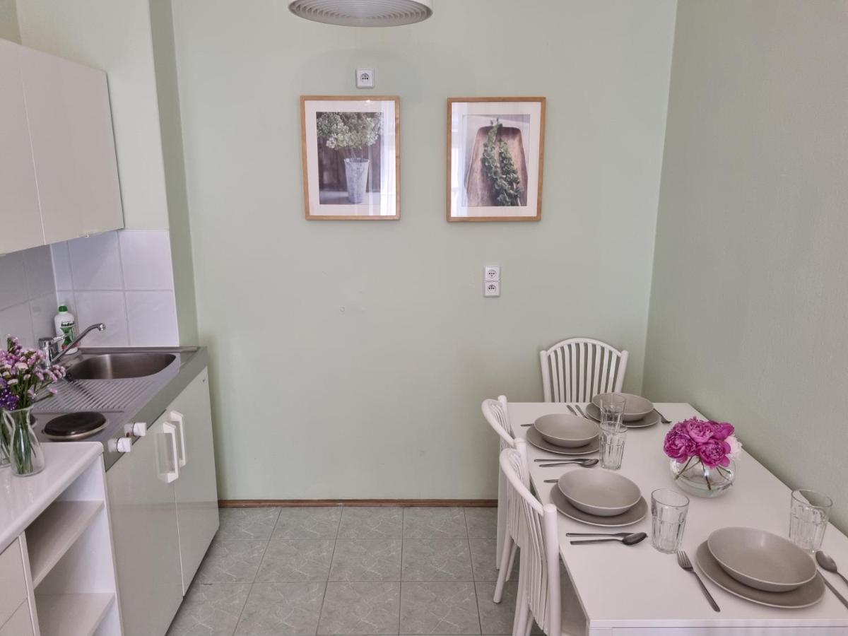 St. Apartment
