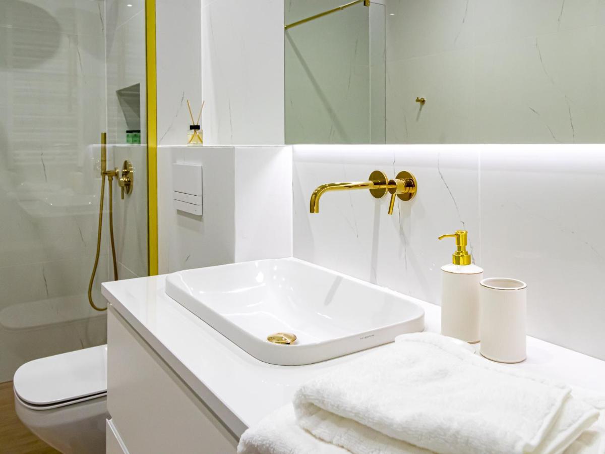 Golden Star Apartment