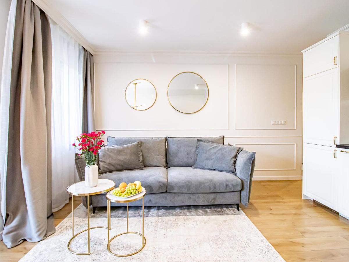 Apartment Golden Star