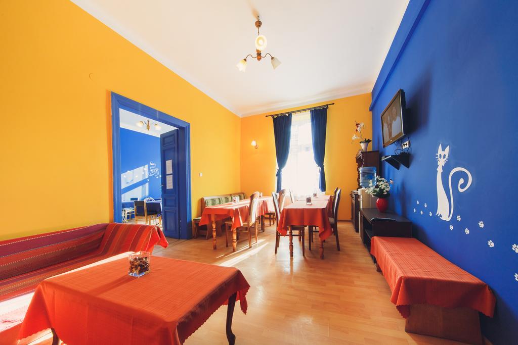 Hostel Tara *