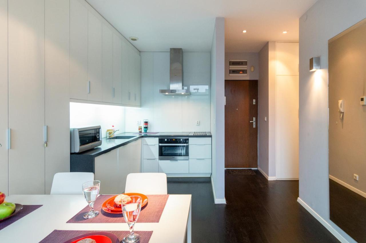 Secret Charm Fully Equipped With Balcony Apartment