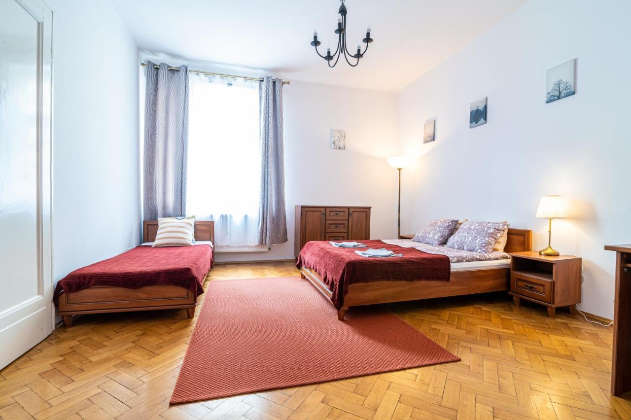 Apartment Trip *