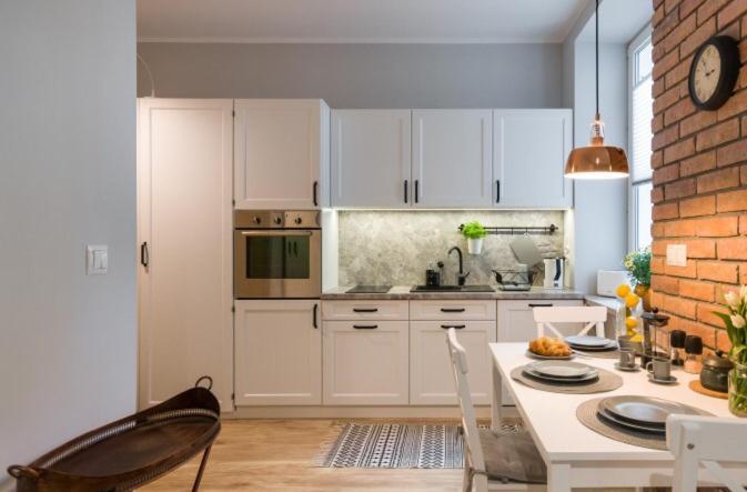 Kordeckiego 6, Viktor Apartament
