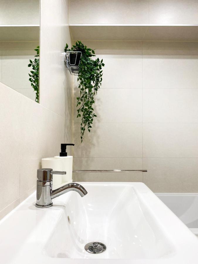 Charming For Couples In The Heart Of Cracow Apartment