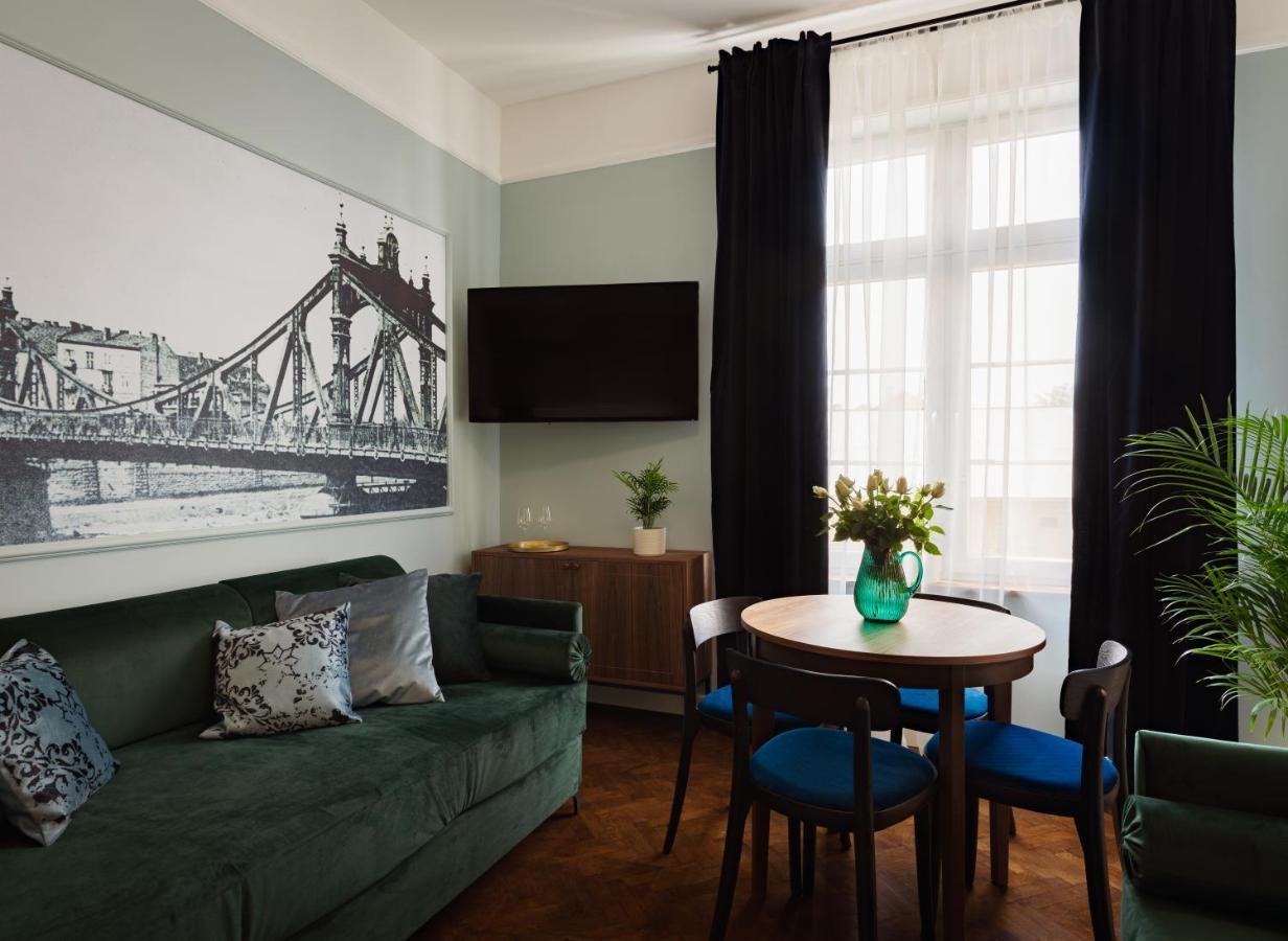 Aparthotel Starowislna 77 *