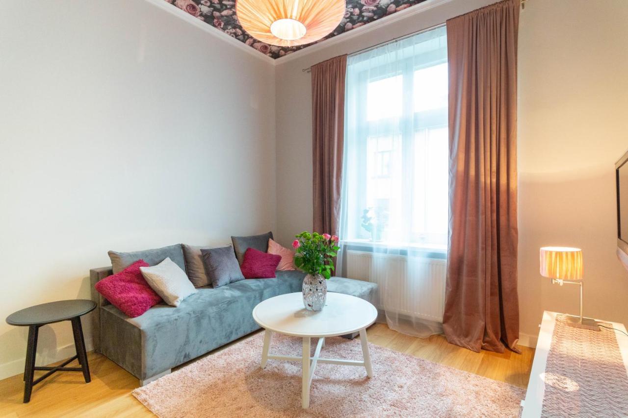 Glamorous And Brand New 2 Bedroom Krakow